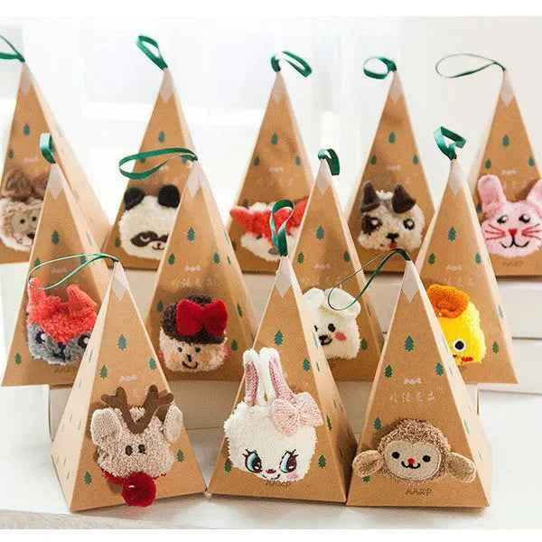 2021 New coral fleece gift box socks winter thick cartoon embroidery landing Christma socks Santa Claus warm socks