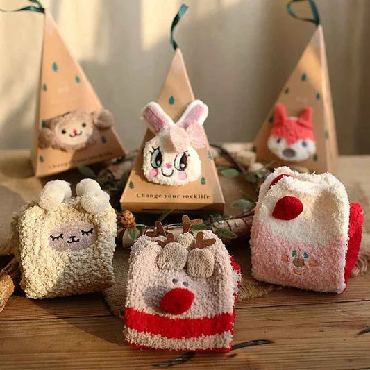 2021 New coral fleece gift box socks winter thick cartoon embroidery landing Christma socks Santa Claus warm socks