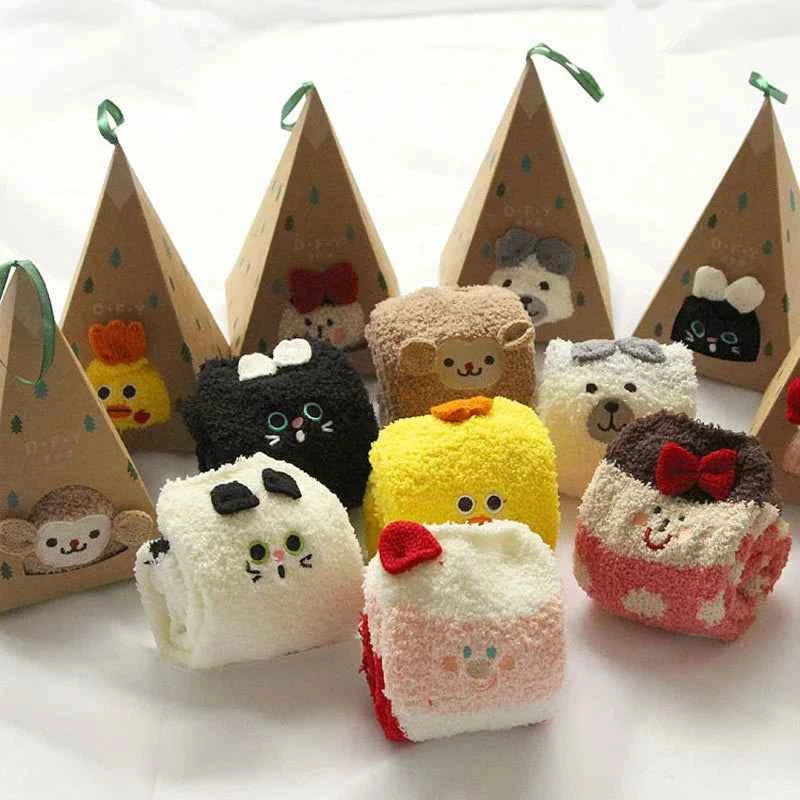 2021 New coral fleece gift box socks winter thick cartoon embroidery landing Christma socks Santa Claus warm socks
