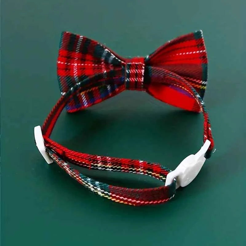 1pc Pet Breakaway Cat Collar Bow Tie and Bell Cute Plaid Christmas Red Elastic Adjustable Dog Collar With Sash Small Bell For Ca