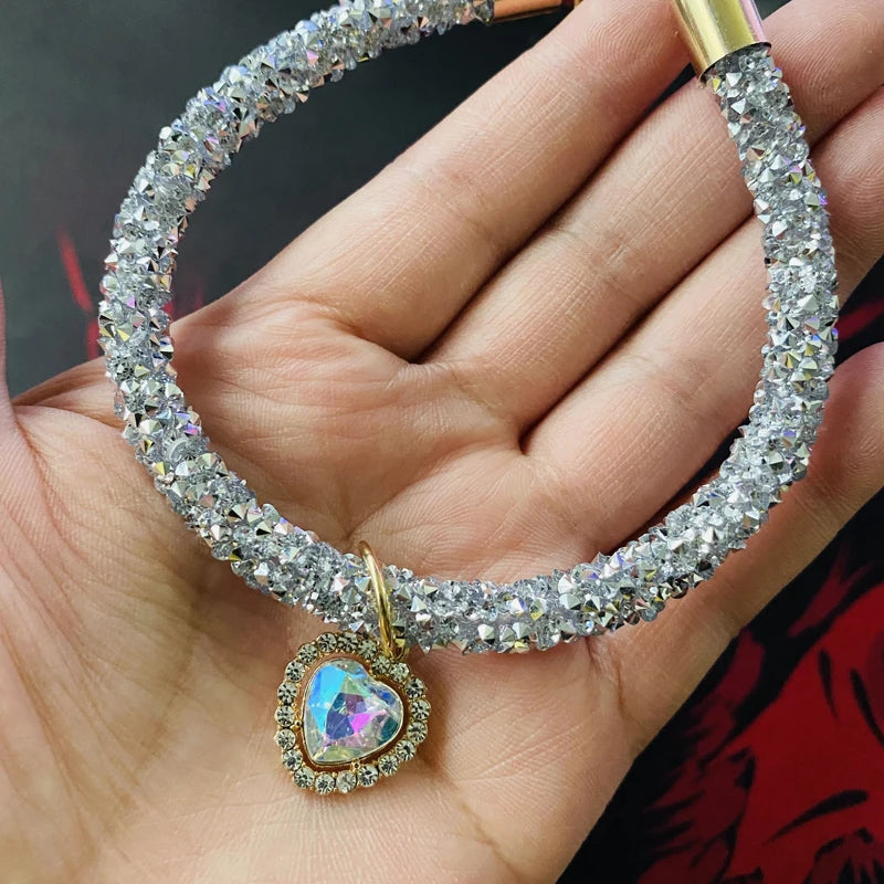 Adjustable Pet Necklace Cat Dog Collar with Diamond Zircon Heart Pendant Jewelry Luxury Metal Puppy Collars Dog Accessories