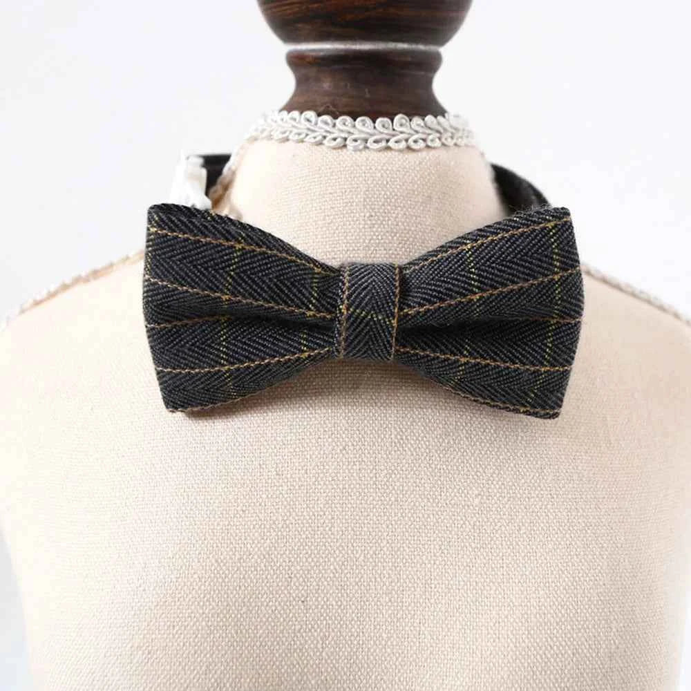 Pet Accessories for Dogs Cats Bowtie British Style Puppy Plaid Tie Breakaway Bowknot Collar for Small Dog Cat Gentleman Costume