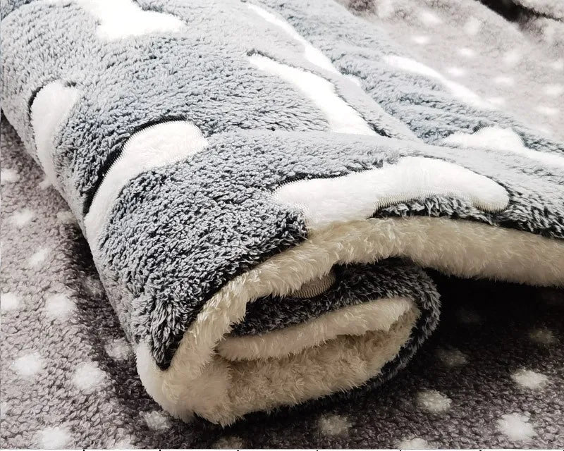 Large Size Flannel Dog Bed Thicken Cat Bed Sleeping Mat Dog Mat Blanket For Puppy Kitten Dog Bed Rug for Small Medium Large Dog - Play Paws Toys