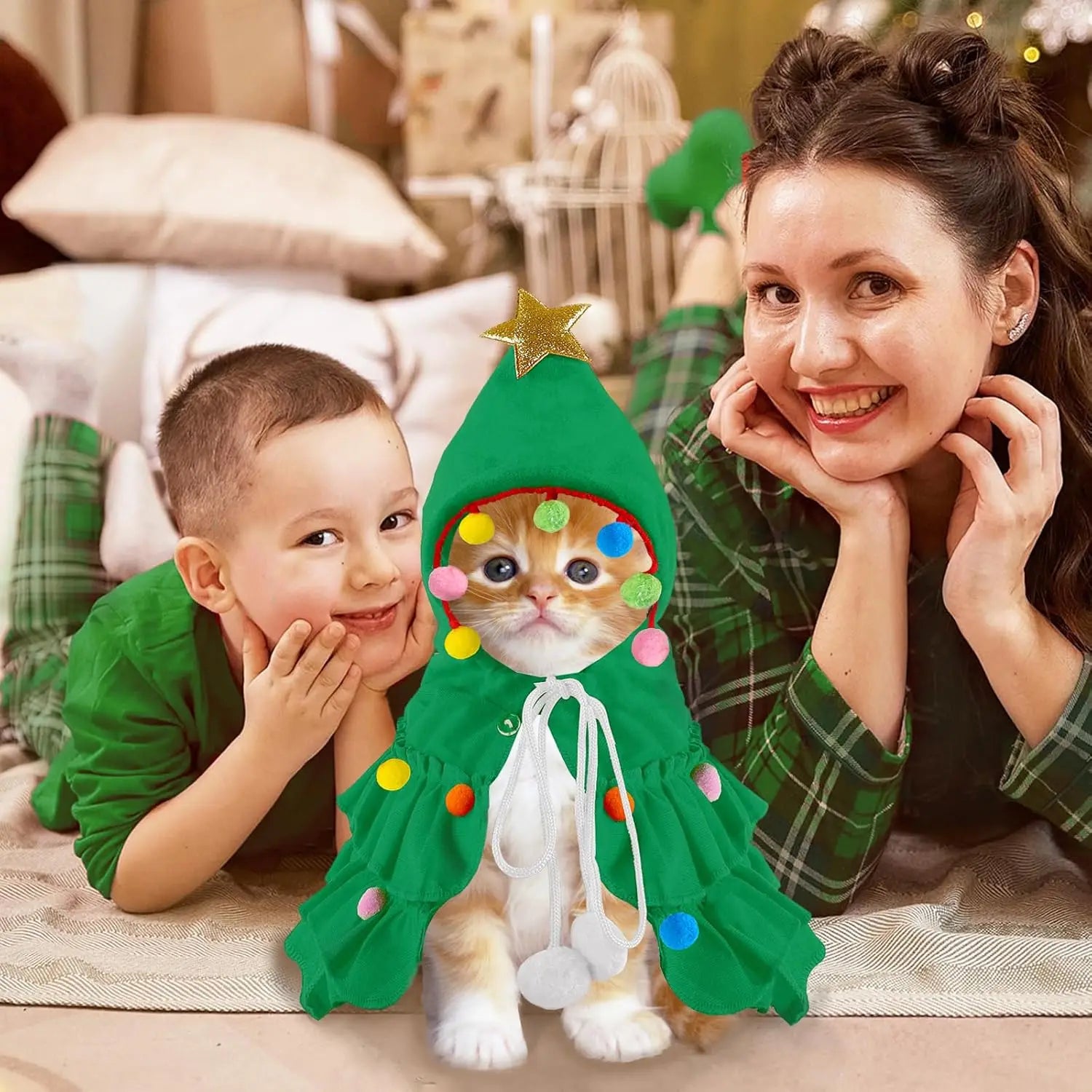 Cat Christmas Outfit Green Pet Cloak with Hat Star Pompoms Puppy Cape Clothes Tree Elf Costumes Party Pet Supplies Accessories - Play Paws Toys