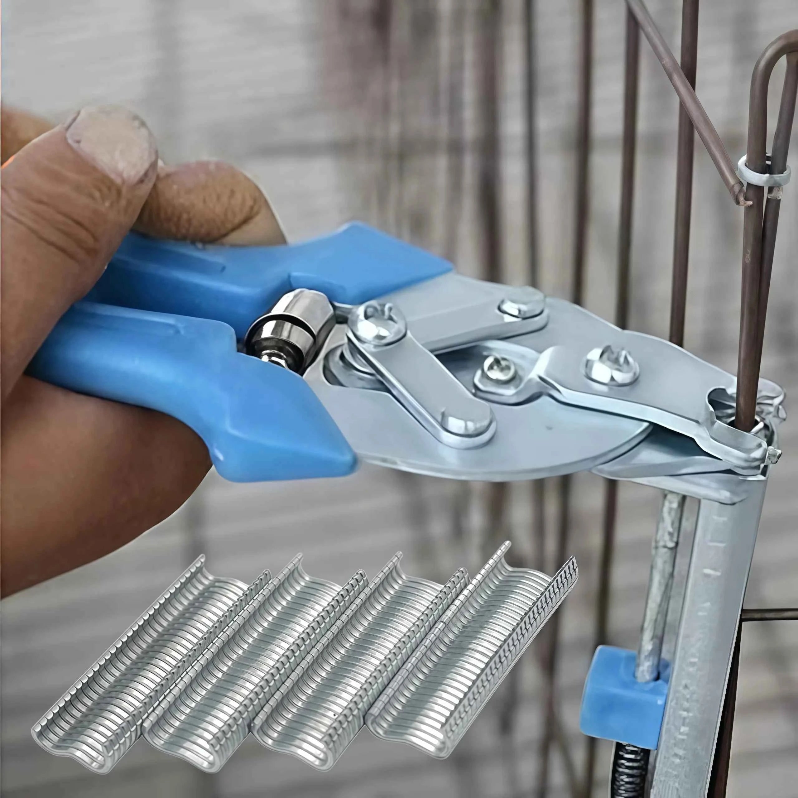 Hog Ring Pliers Kit with 600pcs Type M Clips, for  Repair Fencing Animal Cages Kit Clamp Upholstery & Wire Railing Hand Tools