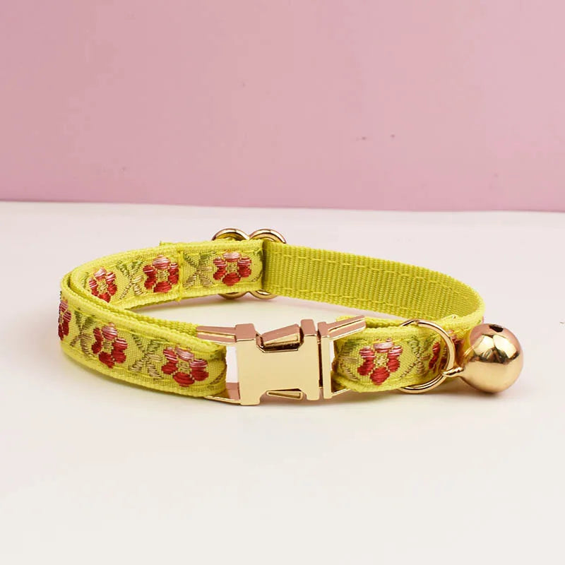 Adjustable Comfortable Cat Collar with Bell Personalized Pet Collar for Cats And Small Dogs metal hardware set cat collar