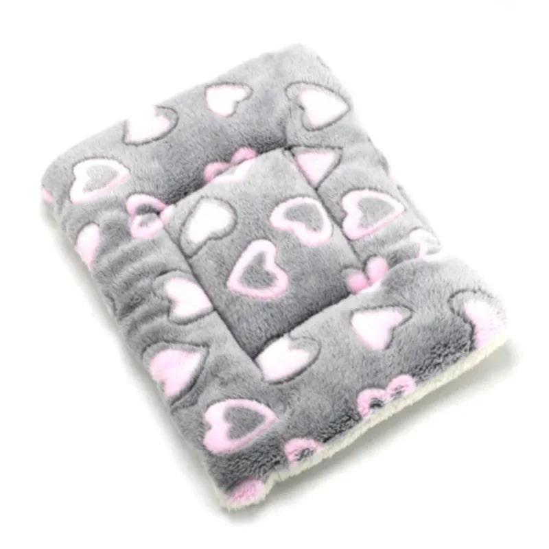 Thickened Pet Soft Fleece Pad Pet Blanket Bed Mat for Puppy Dog Cat Sofa Cushion Keep Warm Sleeping Cover Cushion Home Rug Kot - Play Paws Toys