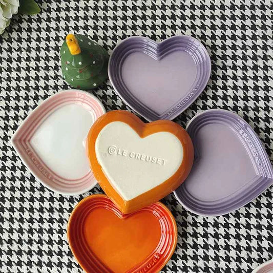 Ceramic Cat Bowl Extra Heart-Shaped Wide Anti Vomiting Stress Free Design12cm Durable Ceramic Pet Bowl for Small Cats Dogs