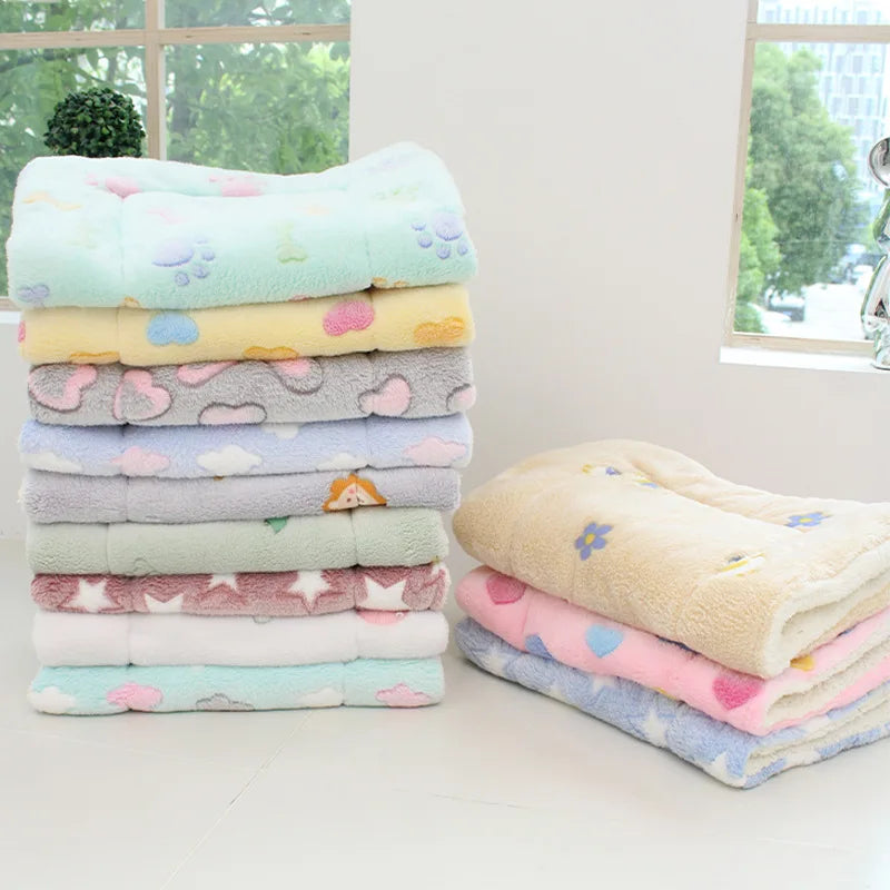 Thickened Pet Soft Fleece Pad Pet Blanket Bed Mat for Puppy Dog Cat Sofa Cushion Keep Warm Sleeping Cover Cushion Home Rug Kot - Play Paws Toys