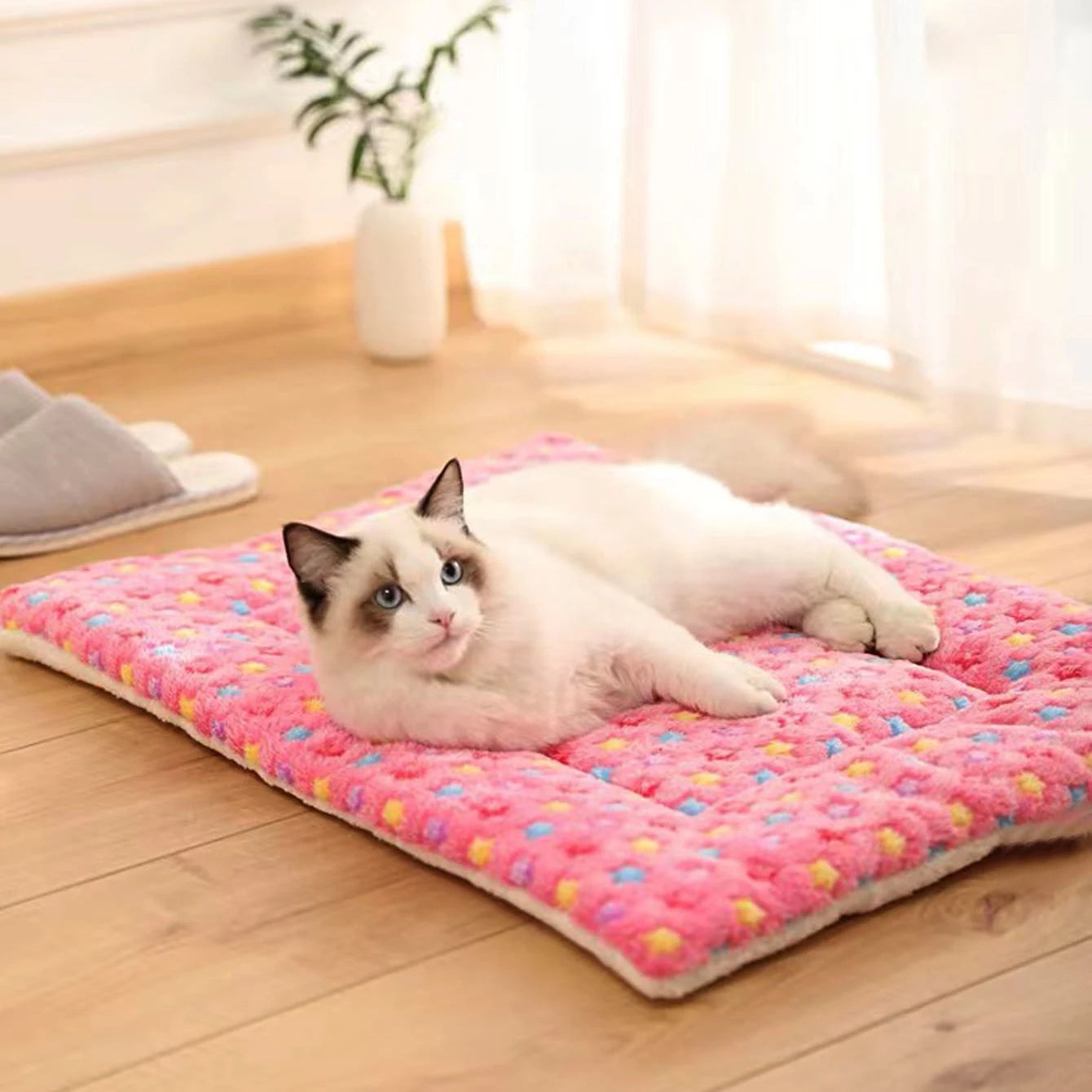 Multi-model pet flannel winter sleeping mat kennel mat blanket pet warm mat suitable for large medium and small pets
