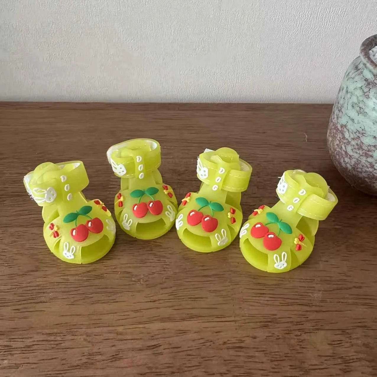 Small dog pet jelly sandals rain shoes teddy bear outdoor sandals pet shoes silicone cool pet shoes dog shoes