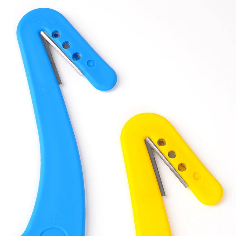 1Pcs Farm Animals Ear Tag Removal Tool Livestock Safety Ear Tag Cutter Goat Sheep Pig Tag Removal Knife Safe Durable Farm Tools