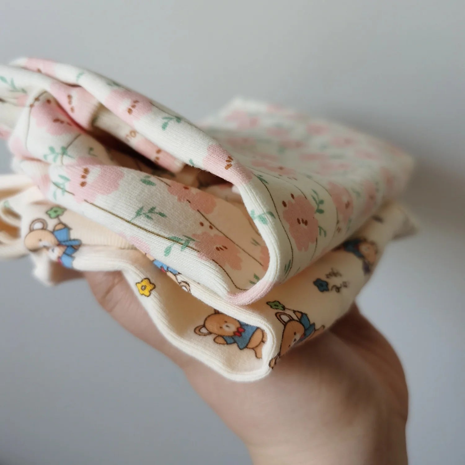 High-neck Cotton Spring Autumn Coat for Cat Soft Undershirt for Sphynx Cat in Winter Sweet Purple Beige Loungewear for Kittens - Play Paws Toys
