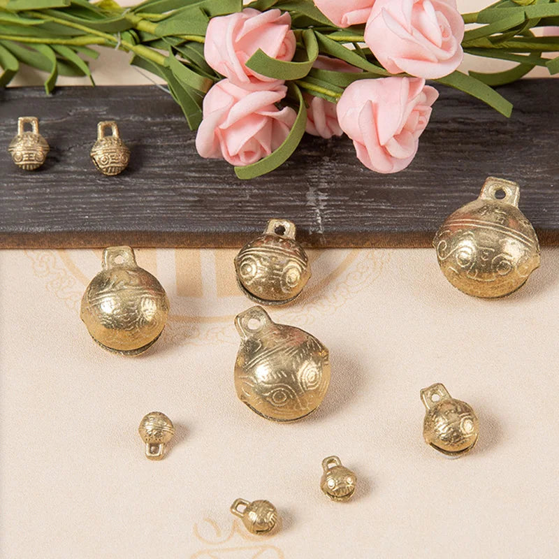 1pcs Bell Pet Tiger Head Copper Bell Dog Bell Cat Dog Collar Necklace Pendant Handmade Material Charms