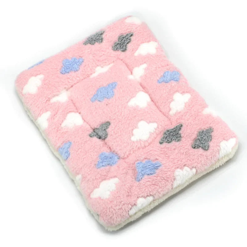 Thickened Pet Soft Fleece Pad Pet Blanket Bed Mat for Puppy Dog Cat Sofa Cushion Keep Warm Sleeping Cover Cushion Home Rug Kot - Play Paws Toys