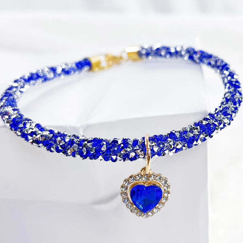 Luxury Crystal Cat Collar Heart Gem Pendant Party Reflective Rhinestone Necklace Adjustable Cats Puppy Chihuahua Pet Accessories
