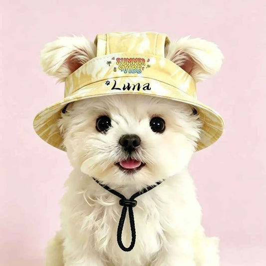 Customizable Pet Sun Hats with Name, Ear-exposed Sun Protection Hats for Dogs in Summer, Cute Bucket Hats for Small Dogs and Cats. Available in 4 colors, ideal pet accessories for outdoor photography.