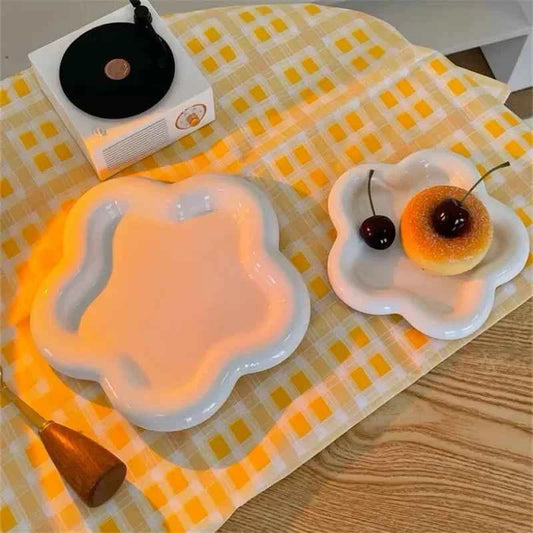 New Cat ceramic bowl cute weet cat food bowl large caliber anti knock home aesthetic decoration desktop ornament display plate