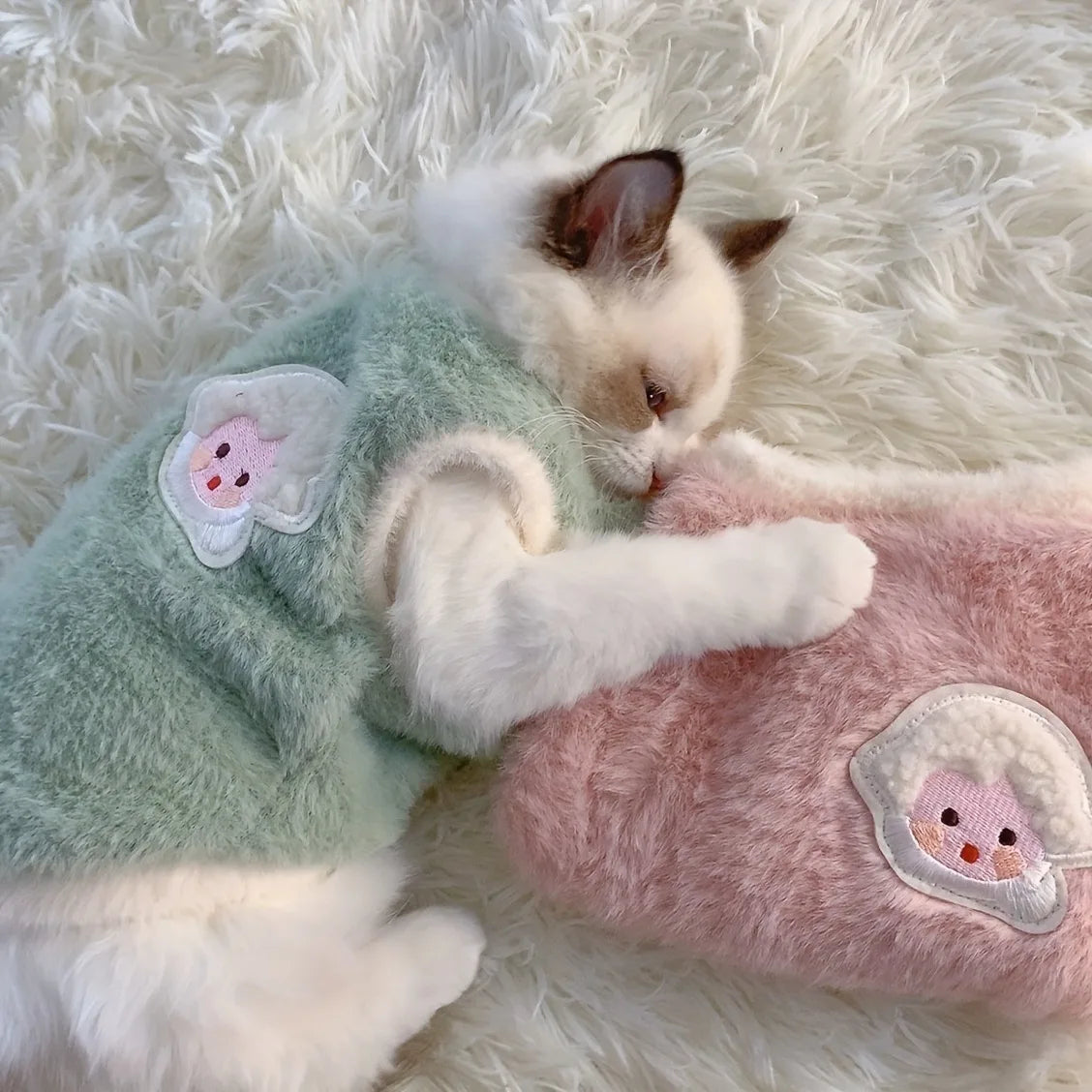 Cats Accessories Pets Warm Kittens Clothes for Winter Kitten Small Kitten Stuff Apparels Cooling Clothing Dog´s Sweater Vests - Play Paws Toys