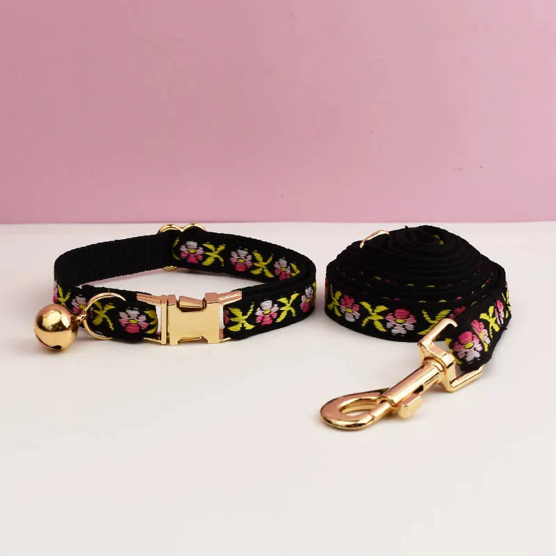 Adjustable Comfortable Cat Collar with Bell Personalized Pet Collar for Cats And Small Dogs metal hardware set cat collar