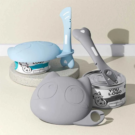 Silicone Cat Food Can Lid and Spoon Set, Multifunctional Pet Wet Food Feeding Scoop with Can Opener, Sealed Pet Food Storage