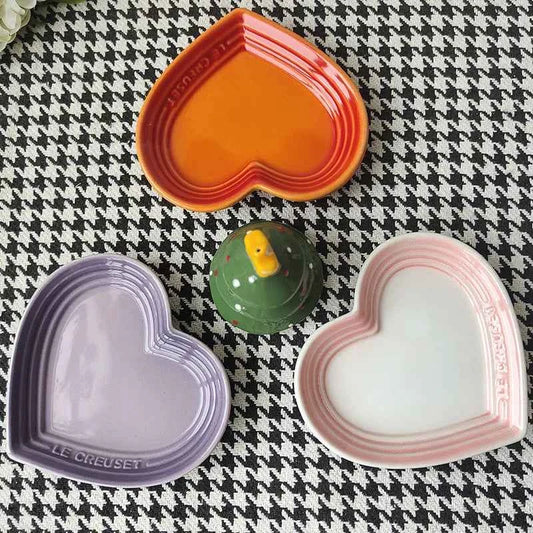 Ceramic Cat Bowl Extra Heart-Shaped Wide Anti Vomiting Stress Free Design12cm Durable Ceramic Pet Bowl for Small Cats Dogs