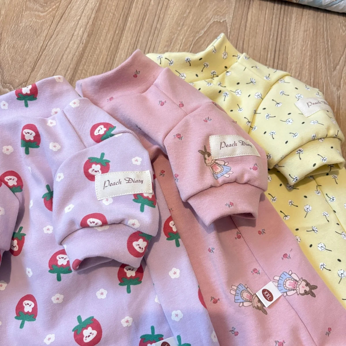 Soft Cotton Long Sleeves Shirt for Sphinx Cat Spring Autumn Cute Sweet Pink Green Coat for Cats Winter Sweatshirt for Devon Rex - Play Paws Toys