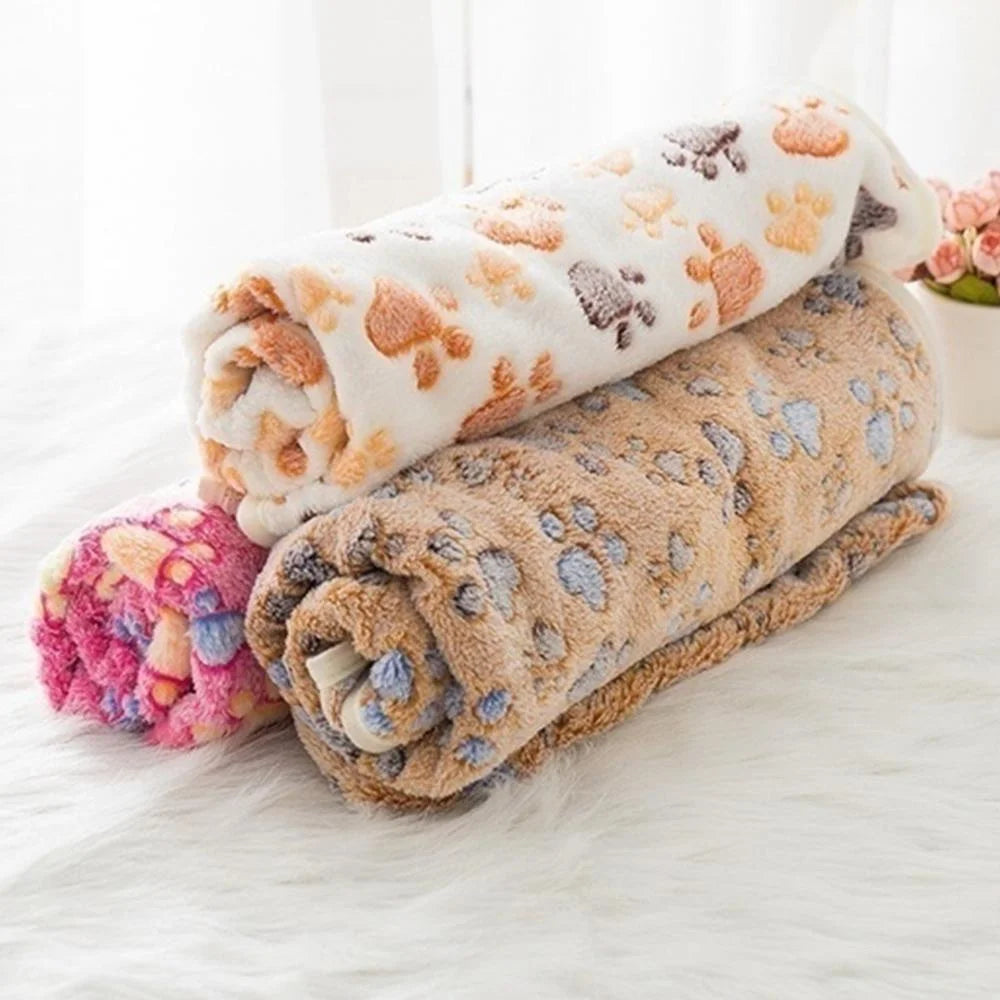 Soft Fluffy High Quality Pet Blanket Cute Cartoon Pattern Pet Mat Warm and Comfortable Blanket for Cat Dogs Mat