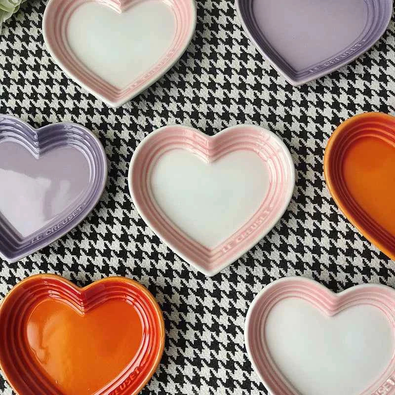 Ceramic Cat Bowl Extra Heart-Shaped Wide Anti Vomiting Stress Free Design12cm Durable Ceramic Pet Bowl for Small Cats Dogs