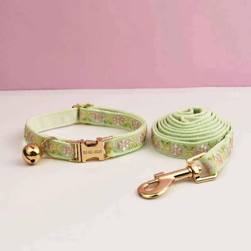 Adjustable Comfortable Cat Collar with Bell Personalized Pet Collar for Cats And Small Dogs metal hardware set cat collar