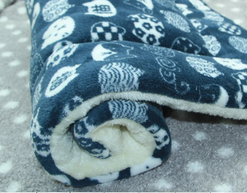 Large Size Flannel Dog Bed Thicken Cat Bed Sleeping Mat Dog Mat Blanket For Puppy Kitten Dog Bed Rug for Small Medium Large Dog - Play Paws Toys