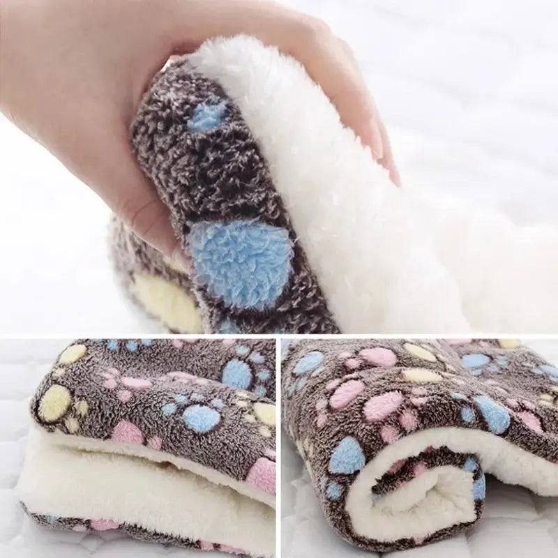 Pet Sleeping Mat Dog Bed Cat Bed Soft Hair Thickened Blanket Pad Fleece Home Washable Warm Bear Pattern Blanket Pet Supplies - Play Paws Toys