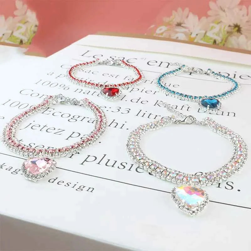 Cute Luxury Cat Collar Adjustable Cat Necklace Personalized Heart Pendant Rhinestone Kitten Puppy Collar Pet Grooming Accessorie
