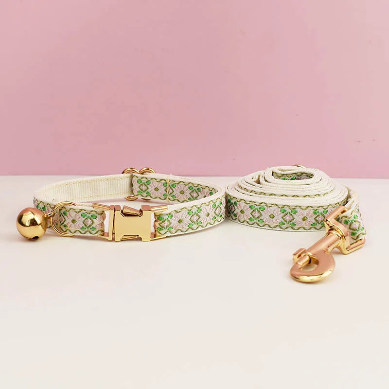 Adjustable Comfortable Cat Collar with Bell Personalized Pet Collar for Cats And Small Dogs metal hardware set cat collar