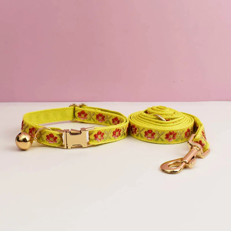 Adjustable Comfortable Cat Collar with Bell Personalized Pet Collar for Cats And Small Dogs metal hardware set cat collar