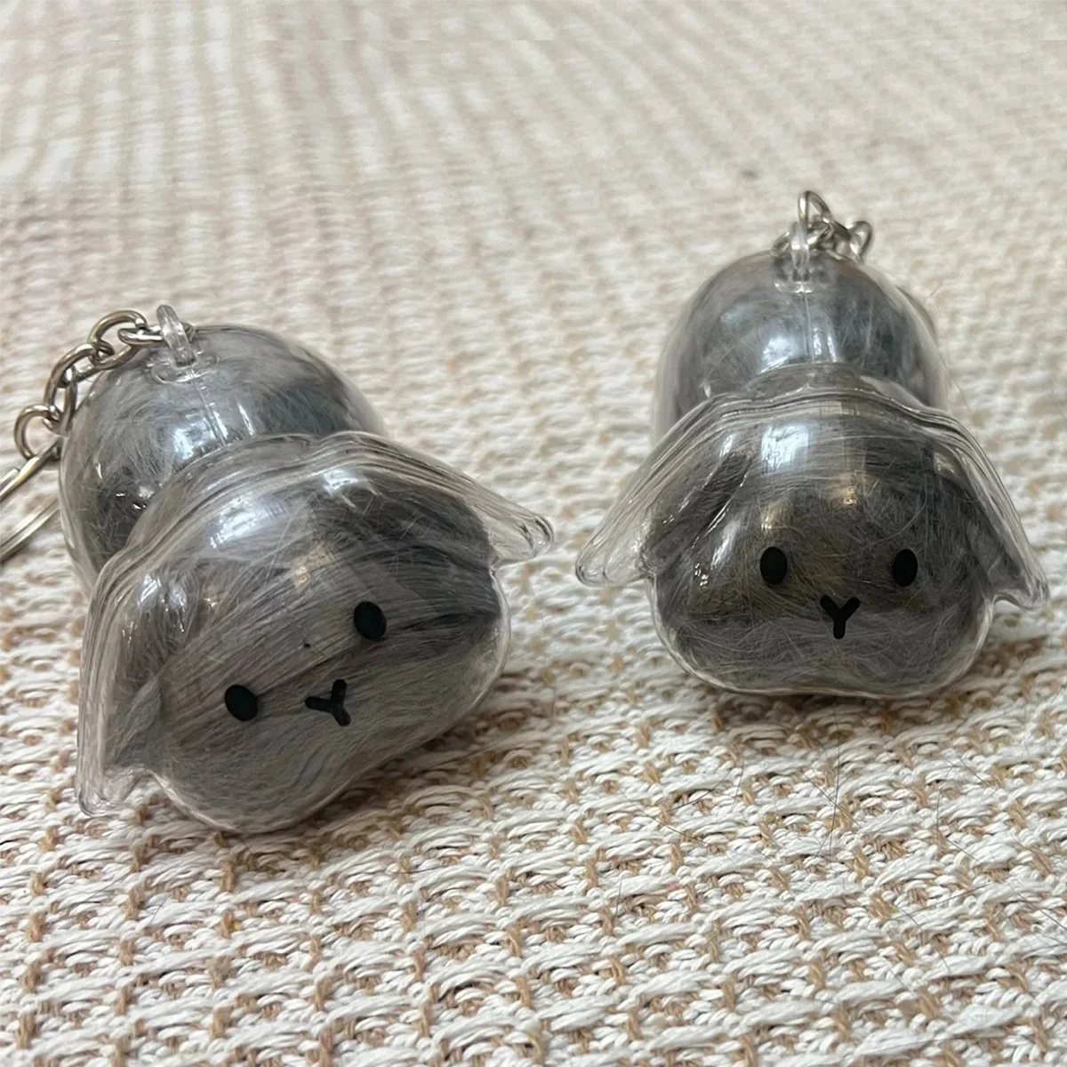 Transparent Rabbit Hair Keepsake Bottle Pet Hair Storage Capsule Keychain Thoughtful Gift for Rabbit Lovers And Owners Transparent Rabbit Hair Keepsake Bottle Pet Hair Storage Capsule Keychain Thoughtful Gift for Rabbit Lovers And Owners