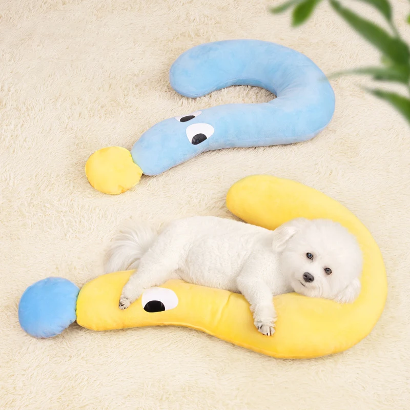 Winter Pet Little Pillow U-Shaped Neck Protector Deep Sleep for Puppy Kitten Pillow Dogs Cats Headrest Sleep Pillow Pet Supplies Winter Pet Little Pillow U-Shaped Neck Protector Deep Sleep for Puppy Kitten Pillow Dogs Cats Headrest Sleep Pillow Pet Supplies