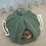 Thickened Halloween Pet Bed Enclosed Cat Nest Warm Cat Bed Pumpkin Shape Pet Sleeping House for Cats Washable Cat Sleeping Bed