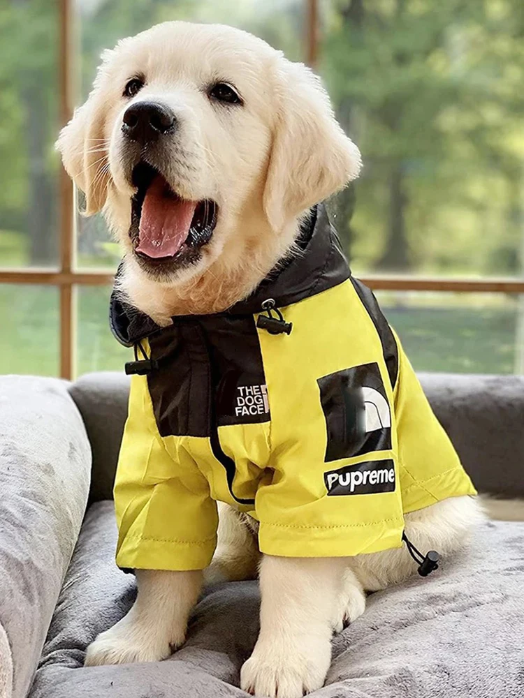 Pet Dog Waterproof Coat Dog Raincoat Reflective Dog Outdoor Clothes Hooded Jacket for Small Medium Large Dog Pet Supplies