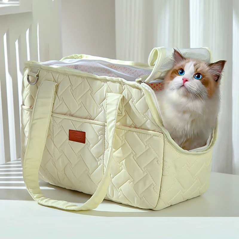 Pet cat carrying bag Escape free portable multi-function pet bag Large capacity breathable cross-body bag portable soft bag zwq Pet cat carrying bag Escape free portable multi-function pet bag Large capacity breathable cross-body bag portable soft bag zwq