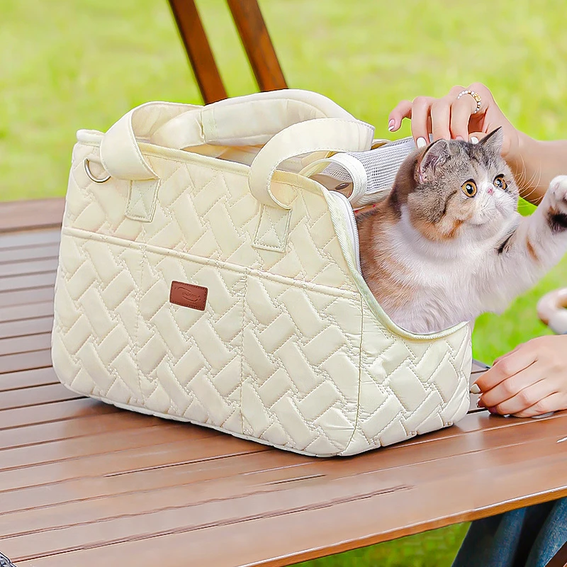 Pet cat carrying bag Escape free portable multi-function pet bag Large capacity breathable cross-body bag portable soft bag zwq Pet cat carrying bag Escape free portable multi-function pet bag Large capacity breathable cross-body bag portable soft bag zwq